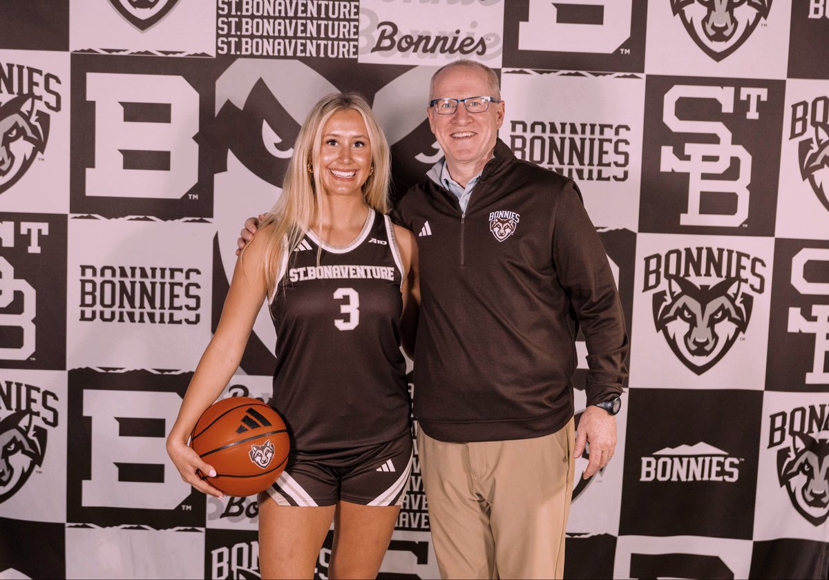 KamrynGallis's tweet photo. Go Bonnies?? 🤎🤍 Thank you to Coach Crowley and the entire staff for a great unofficial visit. @BonniesWBB @A10WBB @GoBonnies @CoachCrowley #unofficialvisit #notcommited #ᴀɢᴛɢ @TeamNEHoops @BecaHawksSOAR @BecahiGBB https://t.co/ZPQ9FAdzds