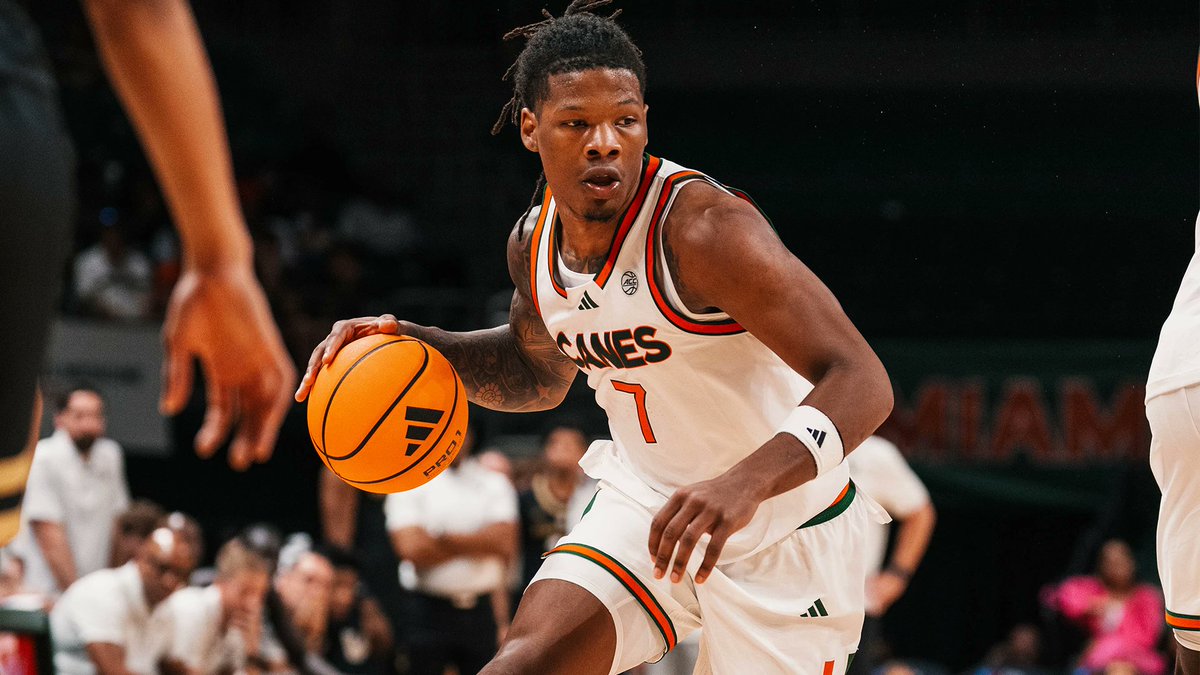 TrintonBreeze's tweet photo. NEW: Shelton Henderson was named one of 20 candidates for the 2027 Julius Erving Award Watch List.

READ: https://t.co/67GqyO6NB7 https://t.co/bJOB2Kwfgz