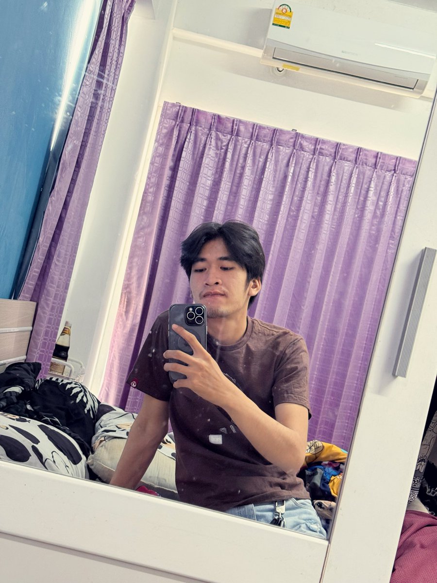 ooo2ro's tweet photo. เหงาจัด #ชลบุรี https://t.co/qzd30GPZEN