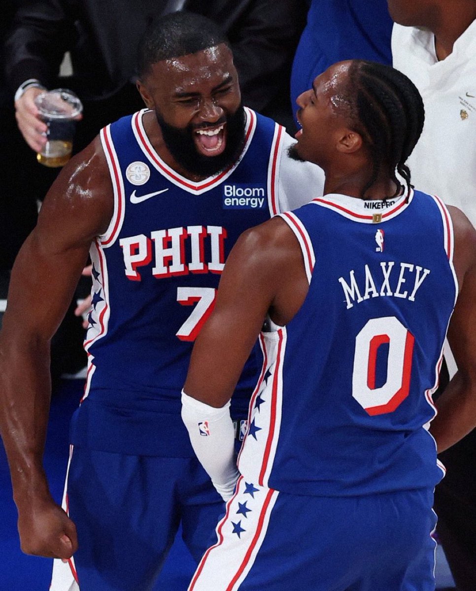 76ersMuse's tweet photo. JB, EMBIID, MAXEY AND LEBRON TONIGHT: 

JAYLEN – 20 PTS | 2 AST | 10 REB 
EMBIID – 21 PTS | 2 AST | 11 REB  
MAXEY - 27 PTS | 4 AST | 5 REB 
LEBRON - 13 PTS | 10 AST | 5 REB  

IMPROVE TO 4-1 🔥 https://t.co/DIXemTtDkP