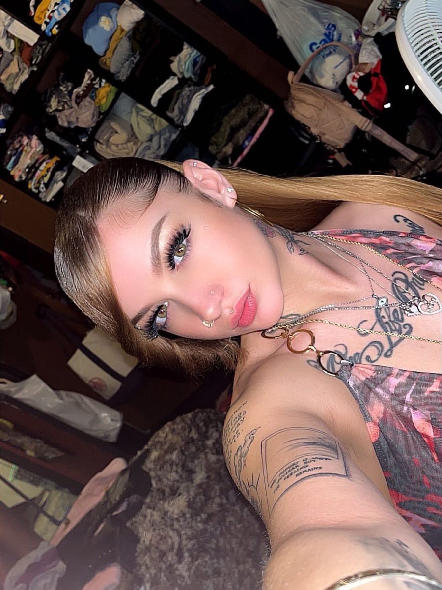 KayKayyt0's tweet photo. 😻 https://t.co/LDlafFZFER