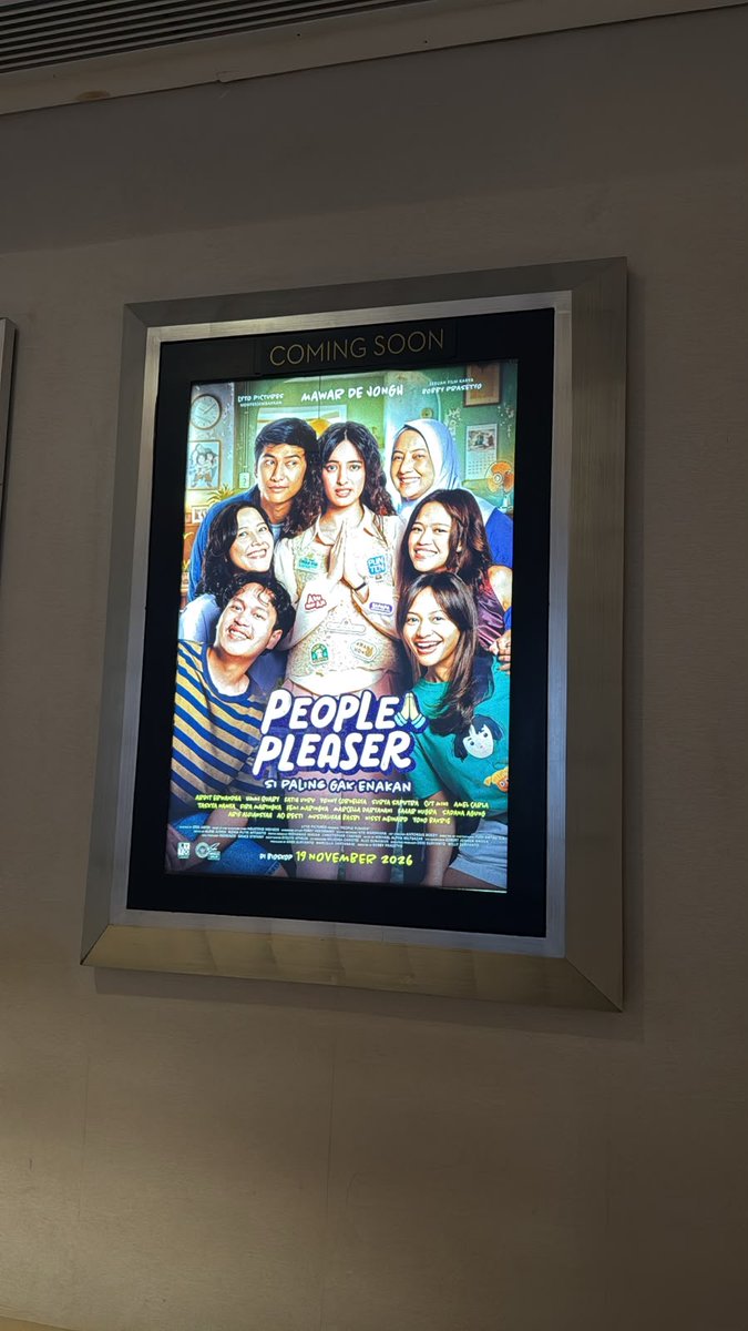 vvinterbearr's tweet photo. Sesekali milih diri sendiri itu nggak egois, kok. Kita juga punya batas tenaga, waktu, dan perasaan yang harus dijaga. #PeoplePleaserFilm https://t.co/cc6ONuVCA9