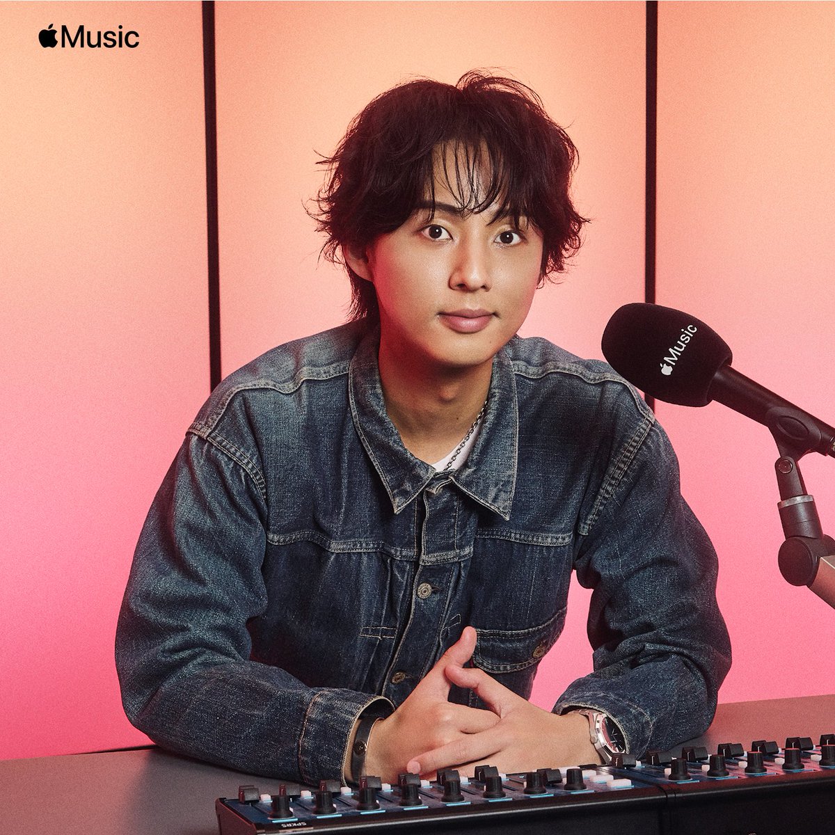 KMF2_0810MENT's tweet photo. [📻]

𝗞𝗶𝘀-𝗠𝘆-𝗙𝘁𝟮 𝟭𝟱𝘁𝗵 𝗔𝗻𝗻𝗶𝘃𝗲𝗿𝘀𝗮𝗿𝘆
𝟭𝟮𝘁𝗵 𝗔𝗹𝗯𝘂𝗺 ' 𝗞𝗶𝘀 𝗦𝗖𝗘𝗡𝗘 ‘リリース記念💋

#AppleMusic ラジオプログラム📻
「これ聴いてます」(Listening to)
#藤ヶ谷太輔 (Kis-My-Ft2) 公開🎉

➫ https://t.co/eIh41VCetH

@AppleMusicJapan
#キスマイ史上最高のキスを
#KisMyFt2 #キスマイ