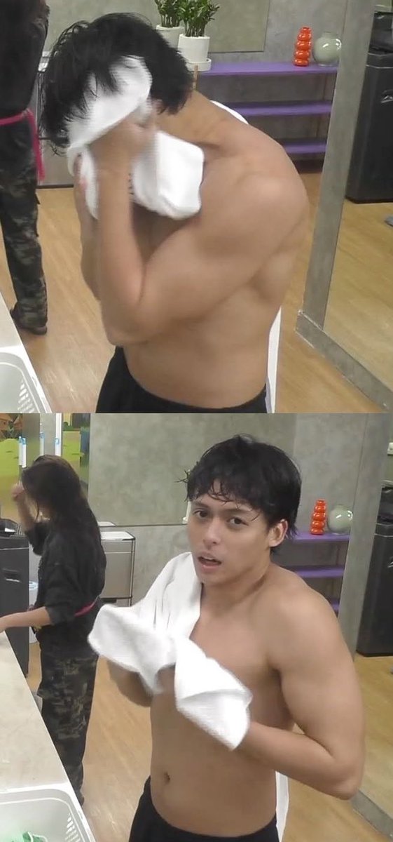 overXcutie's tweet photo. sleeper build pala si Ethan??

Omg we cheered.  https://t.co/wORF4KgCgb