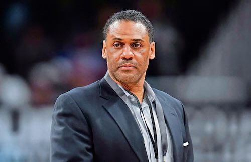 ProPelsTalk's tweet photo. First 4 Games in 2025: 

0-4 

First 4 Games in 2026: 

0-4 

Troy Weaver, Ladies and Gentleman 

(I don’t have a pic of him from a pelicans presser because he’s never attended one) https://t.co/04Y3209bTY