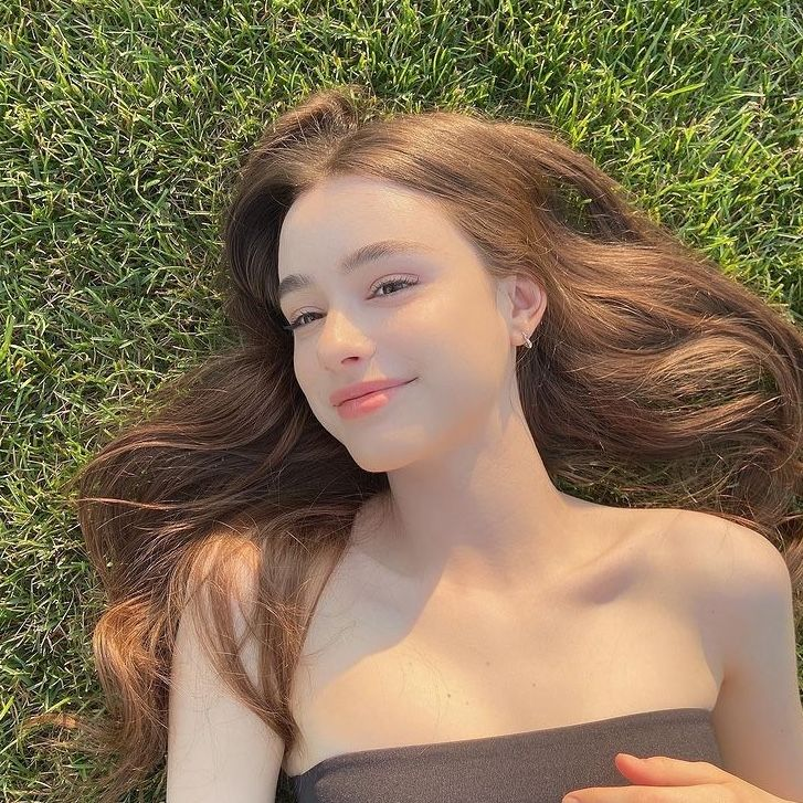 dashcca's tweet photo. if you were wondering where the sunshine went, maybe it found its way into my hair. ♡ https://t.co/jommBHswzH
