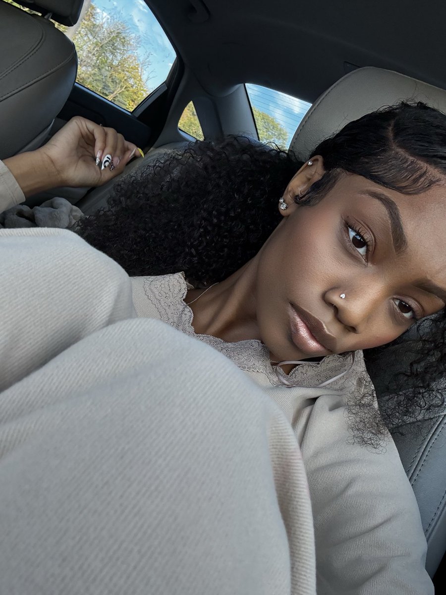 shawnarandom's tweet photo. face card lethal, energy expensive 🧸😩 #FaceCard #fall #atl https://t.co/cTS7qgjAxZ