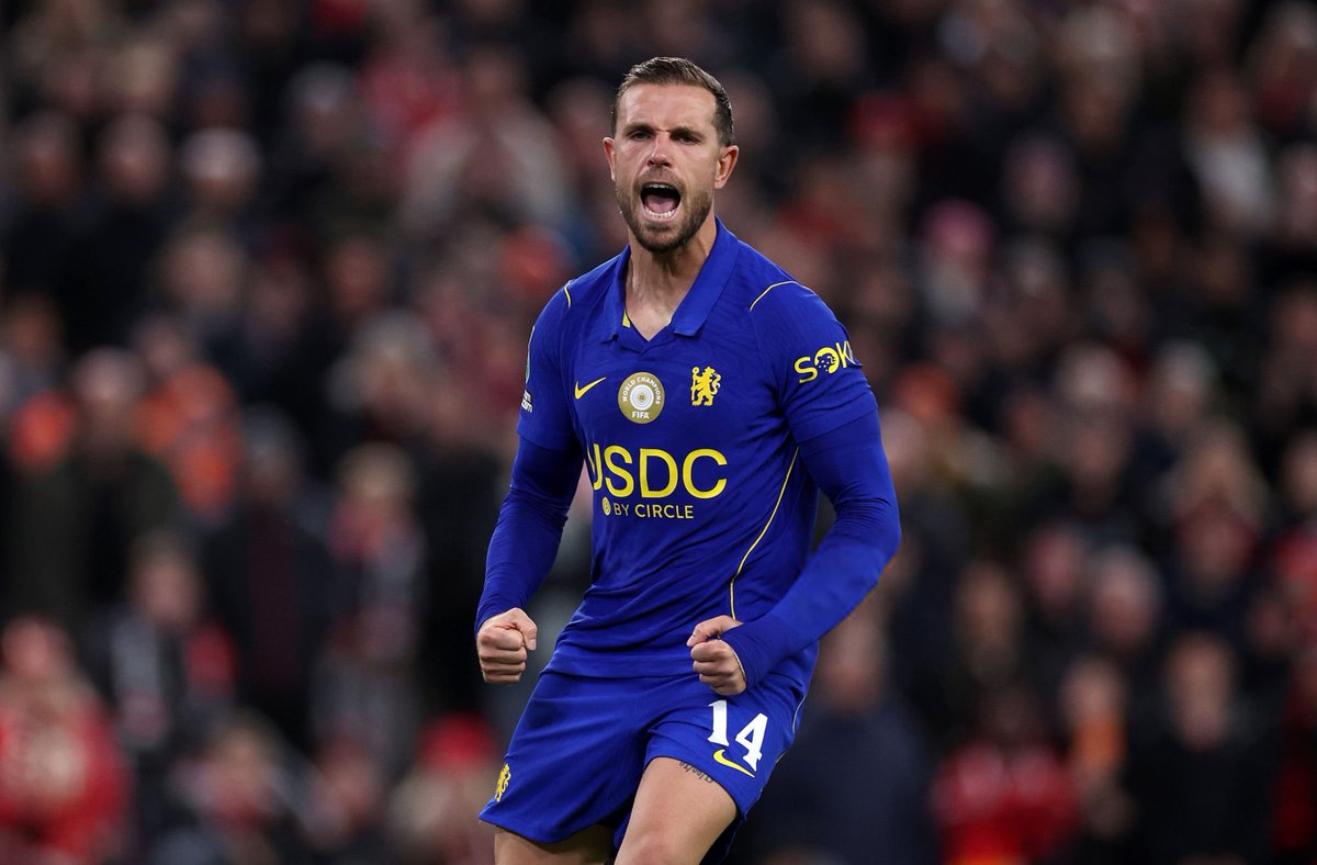 TouchlineX's tweet photo. 🚨🔥 Jordan Henderson had a baller performance vs. Liverpool: 

• 2 key passes
• 64 touches
• 1/1 successful dribbles
• 2/2 ground duels won https://t.co/UZEJdcmzsH