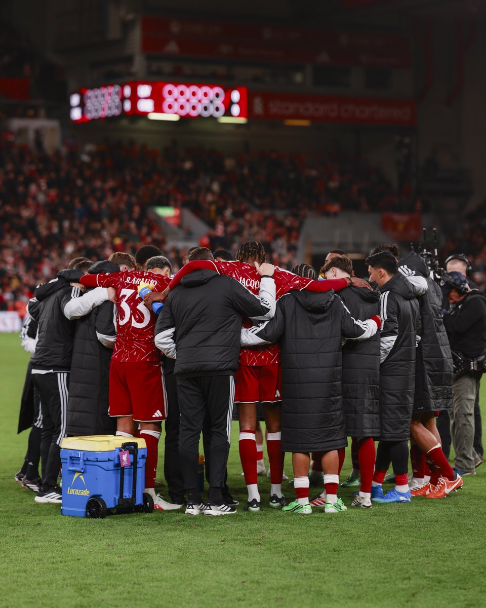 LFC tweet picture