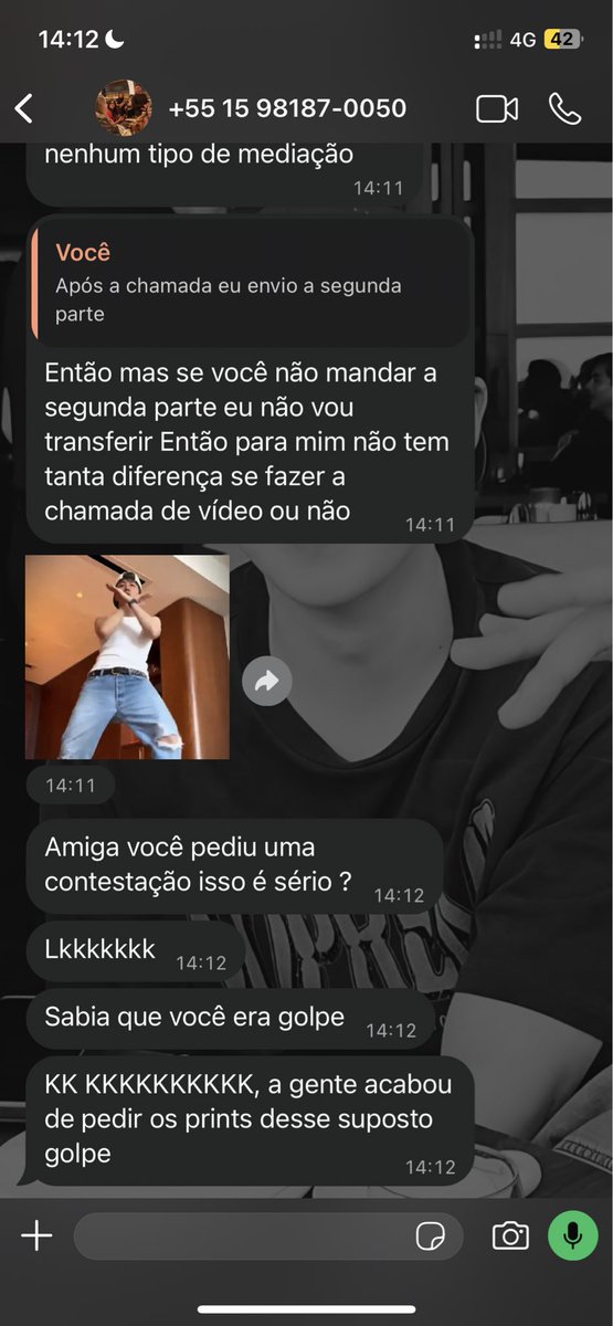 moranguinhoemy's tweet photo. GOLPISTA
 
POR FAVOR, ME AJUDEM ENGAJANDO PARA QUE OUTRAS PESSOAS NÃO SEJAM ENGANADAS!

Fizemos um acordo e não recebi o ingresso como combinado, após muitas reclamações e dela ter me chamado de GOLPISTA, fui bloqueada.

#BTS #BTS_WORLDTOUR_ARIRANG #Army https://t.co/Hvtua9Yzgu