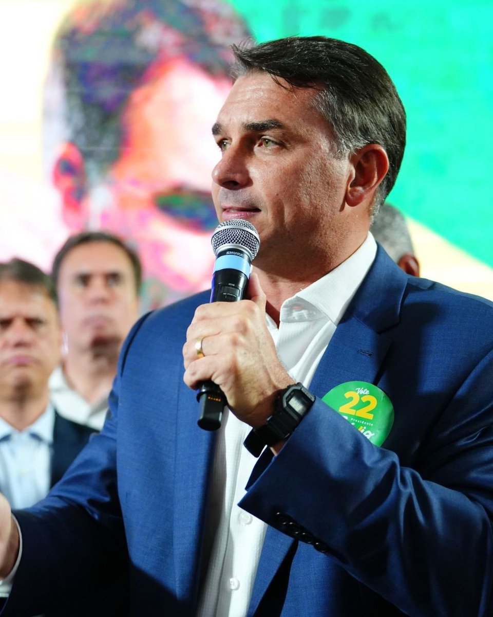 HugoGloss's tweet photo. Após Flávio Bolsonaro alegar fraude eleitoral sem provas, o presidente do TSE, Kassio Nunes Marques, afirmou nesta quarta (28) que as eleições ocorreram na “mais absoluta normalidade” e respeitaram a Constituição.

📸: Lula Marques/Agência Brasil; Vittor Sales https://t.co/h6WbLRvJoi