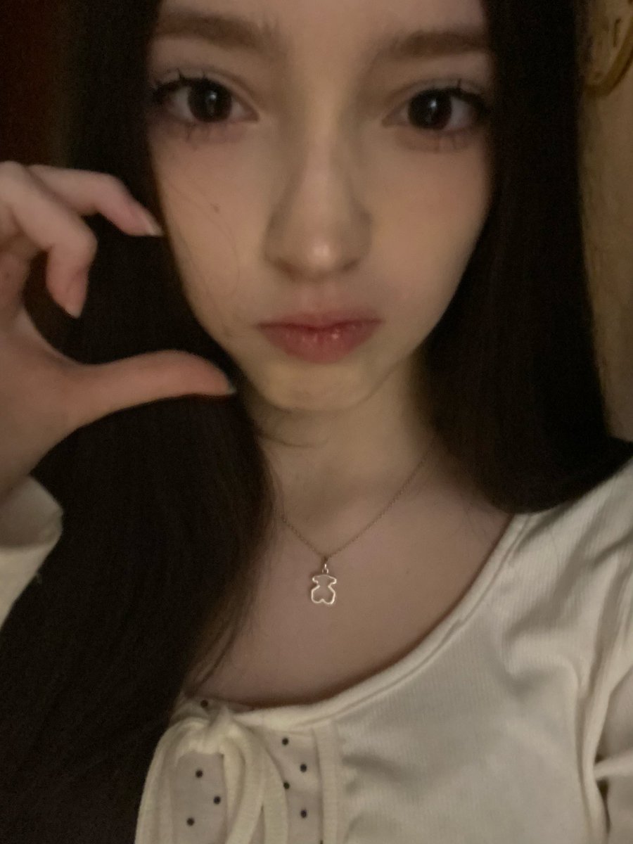 0725pgw's tweet photo. i stan illit https://t.co/K2FwWyKmzc