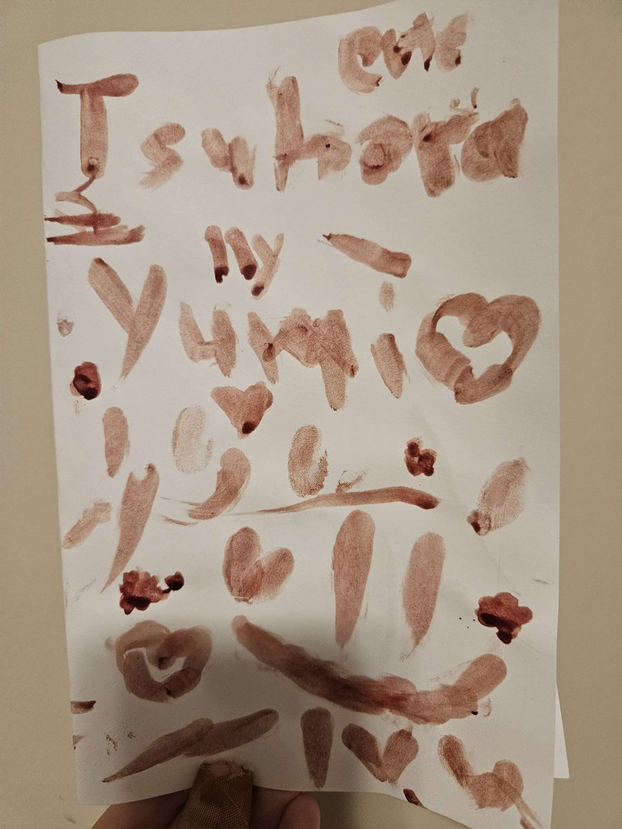 aizeniixox's tweet photo. I made this last night for @shuisprincess licklicj I love blood art its fun https://t.co/1nlEY0G5F3