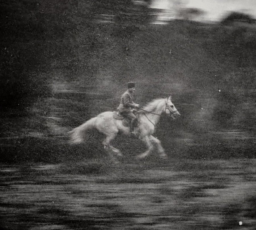 turkicpress's tweet photo. A cavalryman with a kalpak is said to wander in the shadows at nightfall. They say it's Kemal Pasha. 🇹🇷 https://t.co/bzuZcJUuIC