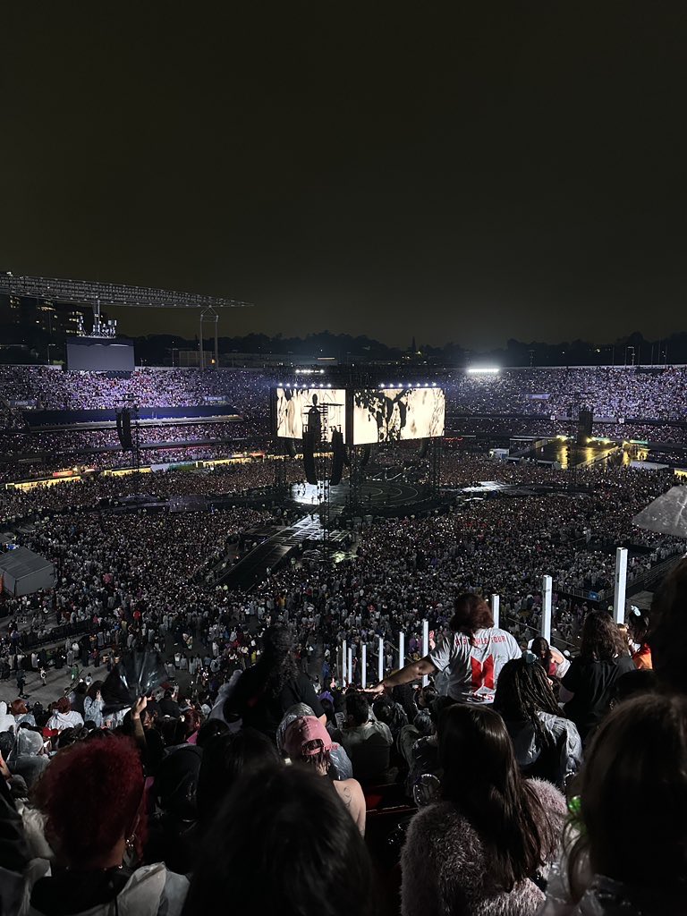 sunflowercharts's tweet photo. ผู้จัดประกาศ จะไม่มีการเดินพาเหรดรอบสเตเดียมในเพลง ‘IDOL’ สำหรับคอนเสิร์ต BTS WORLD TOUR ‘ARIRANG’ IN SAO PAULO [Day 1] ณ Estádio do Morumbis เมืองเซาเปาโล ประเทศบราซิล โดย @BTS_twt จะทำการแสดงบนเวทีแทน

#BTS_WORLDTOUR_ARIRANG_SAO_PAULO https://t.co/hSJ6wPyNyy