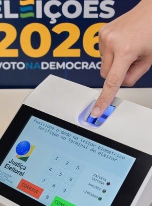 EricTrumpQG's tweet photo. 🚨URGENT: More than 8 million people were allowed to vote without using biometrics, just with "manual release by the poll worker," according to the report. https://t.co/lUrW5AJIQj