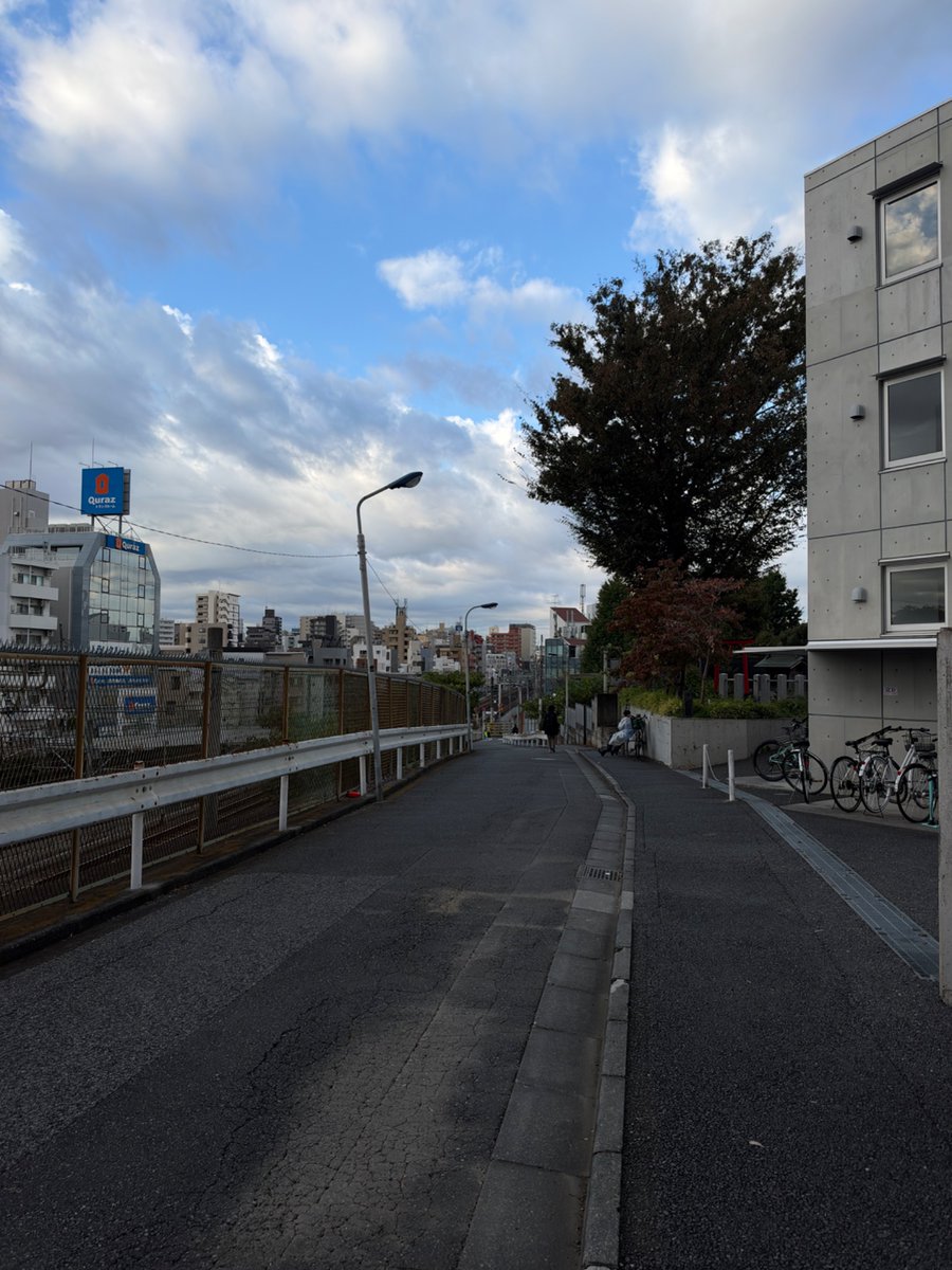 OneNarwall's tweet photo. I’m in japan!!!! https://t.co/BrMhaYipoq