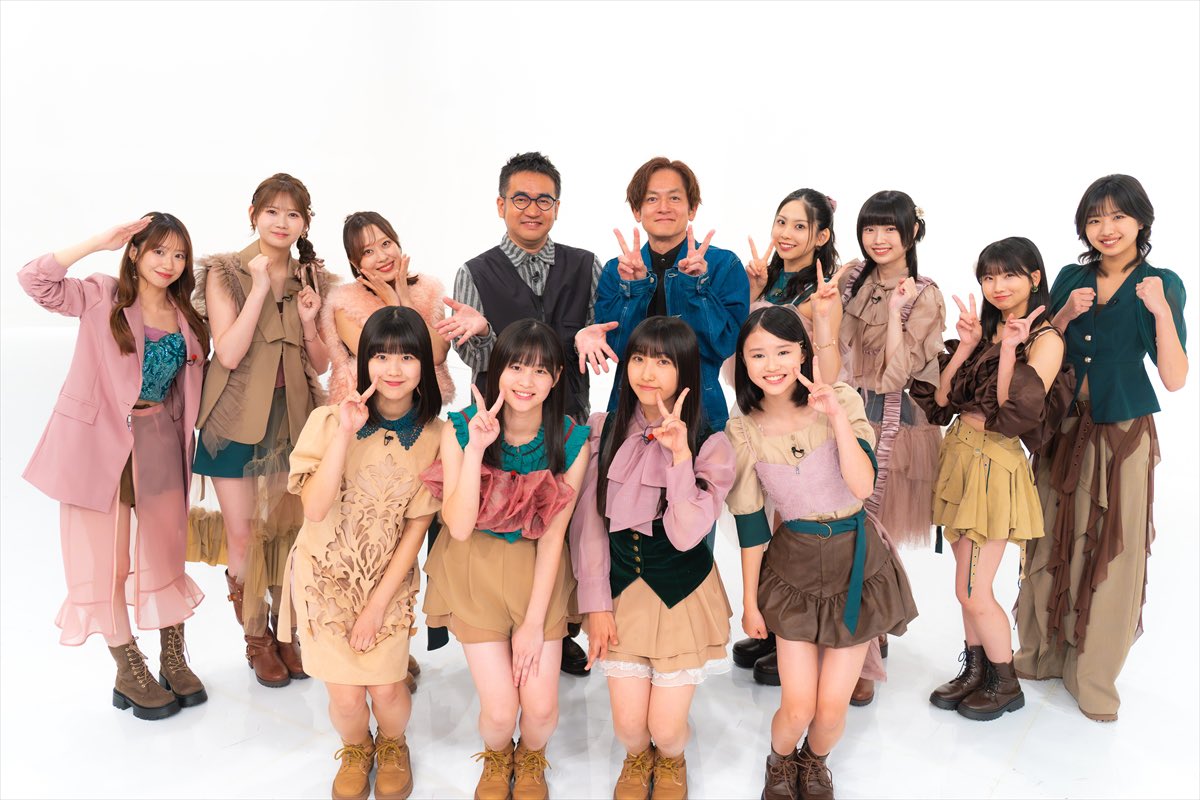 MorningMusumeMg's tweet photo. モーニング娘。'26の中学生メンバー
杉原明紗、安田美結、鈴木もあ、石川華望
が人生初のロケに挑戦しました🫡

小学生の疑問を解決するため
ちょっと大人になったメンバーが確かめに🔎💭

リーダー野中美希とサブリーダー小田さくらが
それぞれのロケをサポートしました！

『モーニング娘。'26のちょっと大人になったので確かめにいきます。』
『バラバラマンスリー』で11月放送です📺♡

中学生メンバーが成長していく姿を
ぜひご覧ください·˚

記事はこちら
https://t.co/DCvFgyxUef

#なすなかにし さん
#モーニング娘26
#morningmusume26
#ハロプロ
#Helloproject