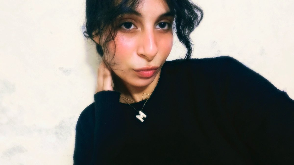 Malak24812's tweet photo. My features belong in a museum,I swear❣️ https://t.co/BN9MxZBVhB