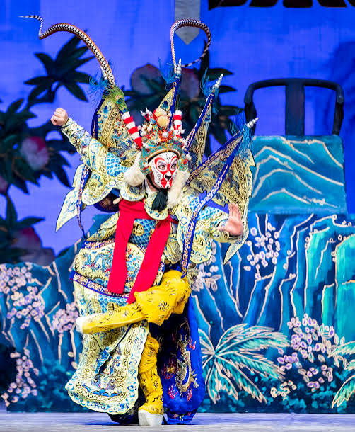 bunsbows's tweet photo. i love Wukong's Beijing opera outfits so much guys u have no idea... https://t.co/YjcFR3e5CL