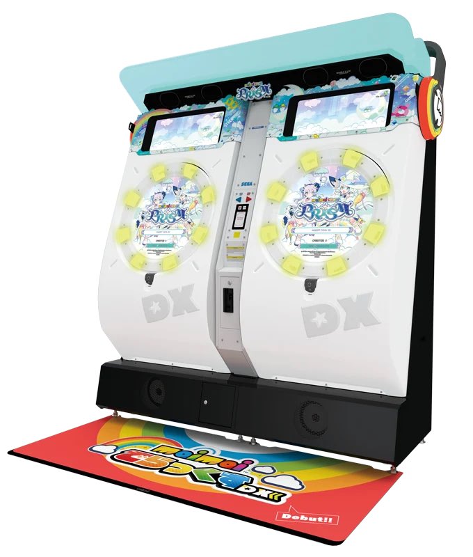 M12KE_'s tweet photo. playing maimai https://t.co/1FNwLgf9xI