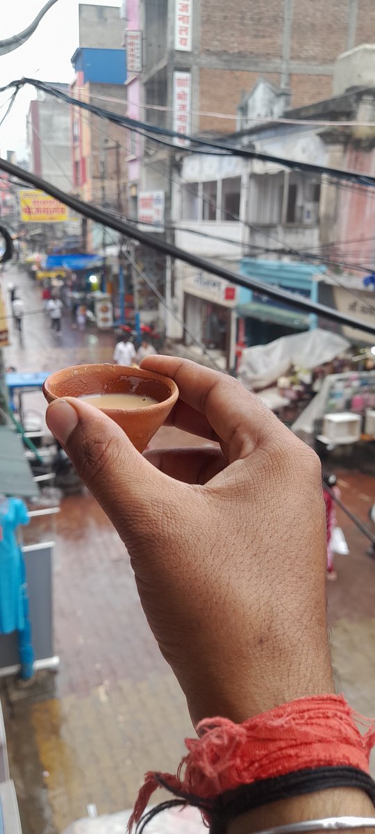 lalan_rao's tweet photo. मौसम वही, सर्दी वही, वही दिलकश नवम्बर है
चाय वही,अदरक वही, वही दिल में बवंडर है।
#feeling #thought #goodmorning https://t.co/CMy1nZuFC5