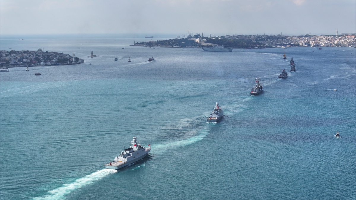 Defence_Turk's tweet photo. 🇹🇷STM'den yeni fuarlara katılım

🔸STM, Ekim-Aralık döneminde dört kıtada düzenlenecek altı uluslararası savunma sanayii fuarında, millî savaş gemilerinden insansız sistemlere uzanan ileri teknolojilerini dünya vitrinine çıkaracak.
📎 @STMDefence https://t.co/rfDL02cXpG