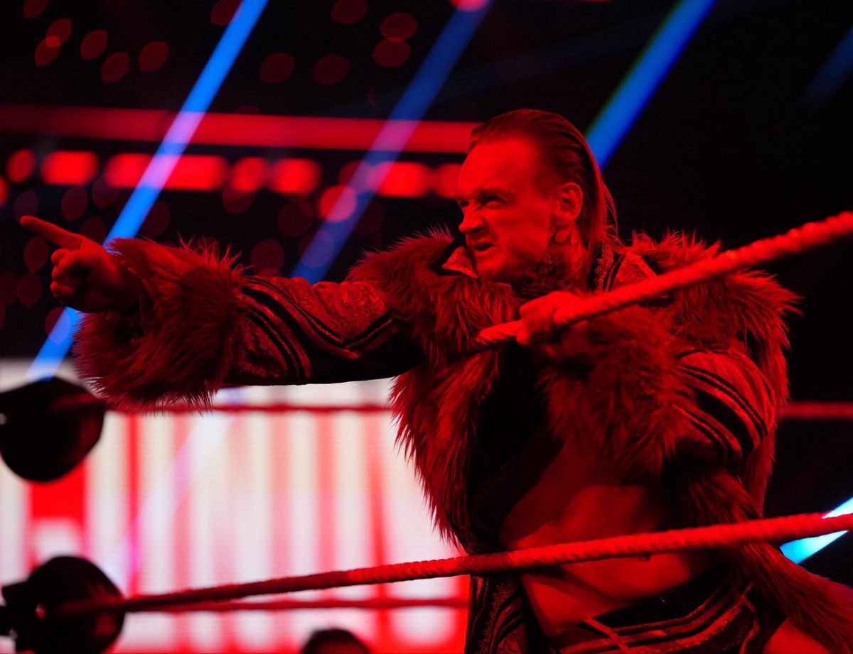 AWH_Dewd's tweet photo. Life is cruel for robbing us of this dream match. Would’ve went absolutely ballistic. https://t.co/CbSNUrjnYM