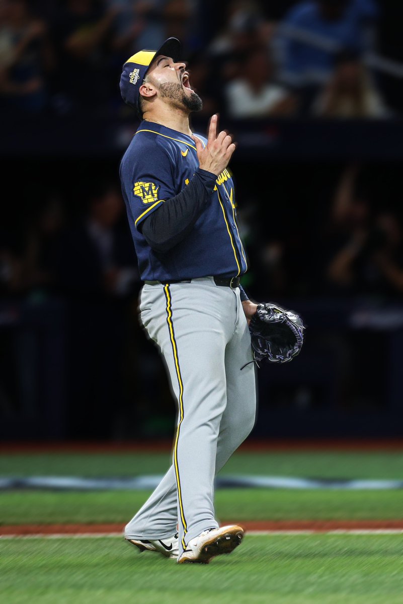 DNVR_Rockies's tweet photo. ANTONIO SENZATELA IS A WORLD SERIES CHAMPION👏 https://t.co/DdStasGFI6