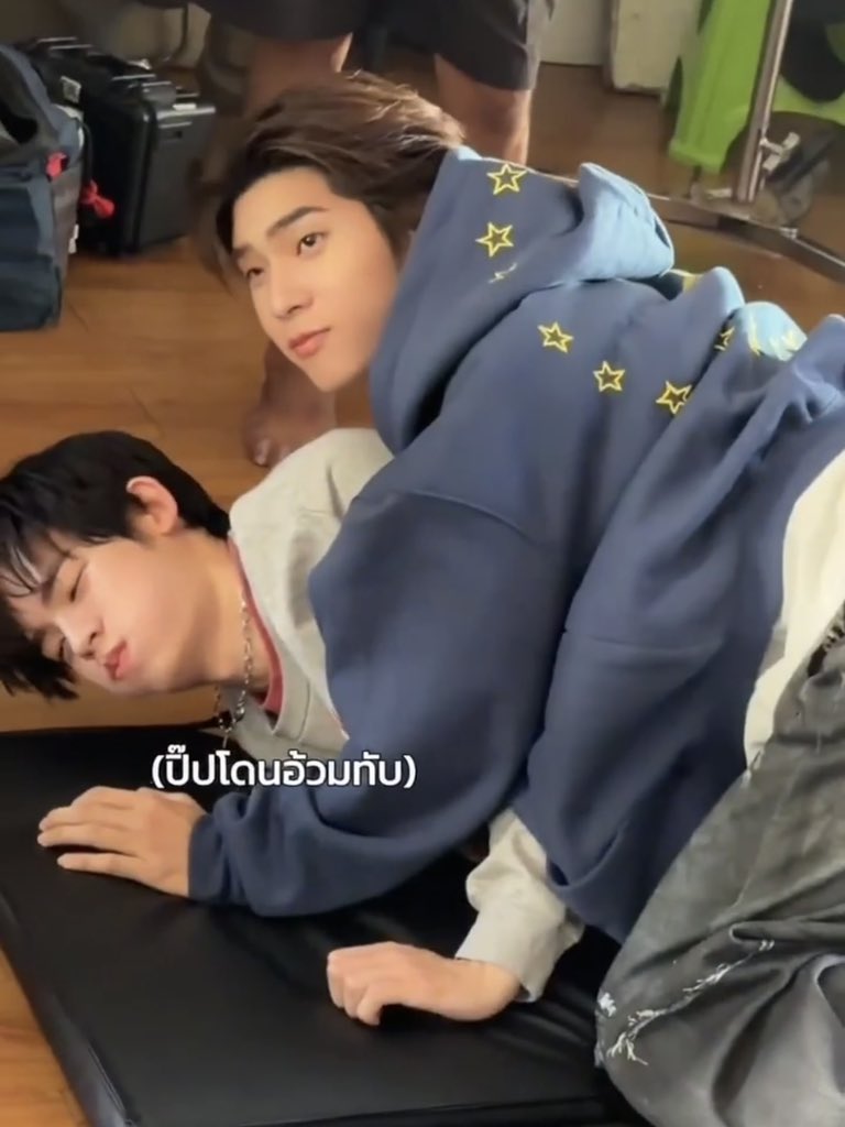 nhutaongoi's tweet photo. ทำไมทับปิ๊ปป๋อทุกทีละคะเนี่ย 🤷🏻 https://t.co/AifOXo4XjN