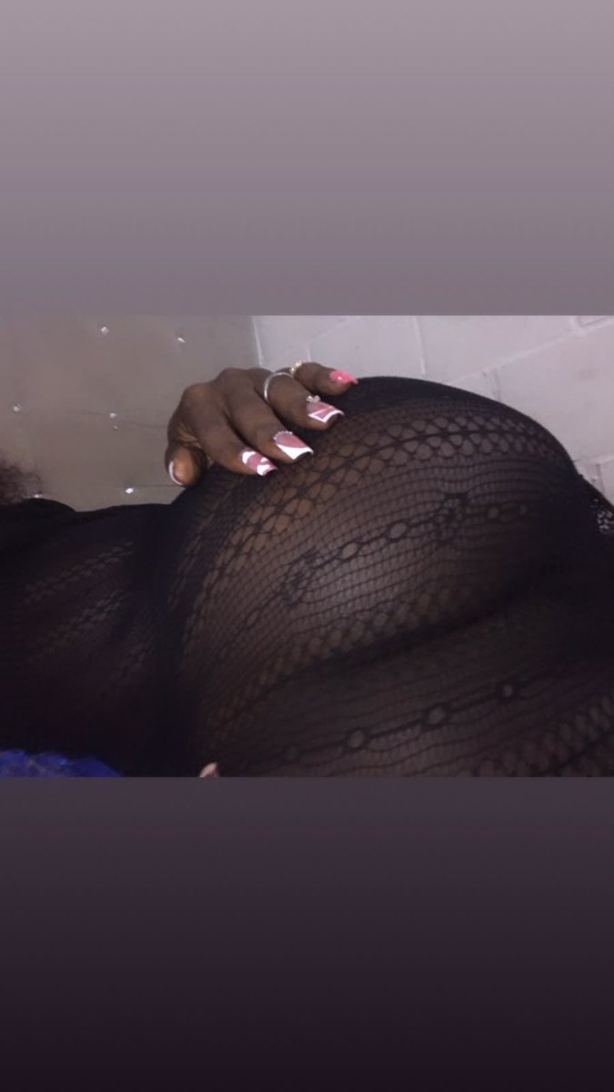 Camilam2xt's tweet photo. Que Tal Mis Uñas💅 https://t.co/cWWkMnRmiI