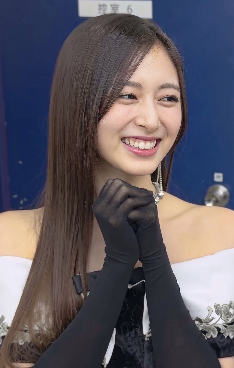 Sakura1r4m's tweet photo. 亀頭涎まみれにするフェラされてからクチュクチュ音立てる亀頭手コキで搾精されたい

黒レースの手袋に精子べたぁって付いてるのエロいよ可愛いよ https://t.co/3Q0sYIClNv