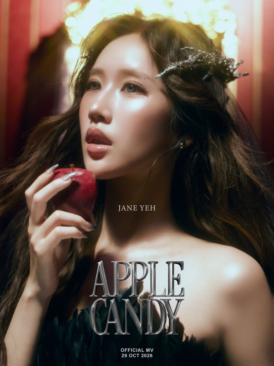 webmixmaya's tweet photo. “JANEYEH” คัมแบ็กส่ง “Apple Candy” เพลงป๊อปสุดแซ่บ!! เปิดโหมดเสิร์ฟเสน่ห์สาวมั่นชวนขยี้ใจ

กลับมาทวงพื้นที่หัวใจแฟนเพลงอีกครั้ง สำหรับศิลปินสาว JANEYEH (เจนเย่-เมธิกา จีรนรภัทร) ที่ล่าสุดคัมแบ็กพร้อมซิงเกิลใหม่ “Apple Candy” เพลงป๊อปสุดสดใสที่มาพร้อมเสน่ห์ของสาวมั่น แฝงความขี้เล่นและเซ็กซี่แบบกำลังดี ชวนคนที่กำลังแอบมองให้เลิกเขิน แล้วกล้าเดินเข้ามาทำความรู้จักกันสักที  งานนี้ได้คนดนตรีมากฝีมืออย่าง MAYOJAMES มารับหน้าที่โปรดิวเซอร์ พร้อมด้วย GALCHANIE ที่มาร่วมจรดปลายปากกาแต่งเนื้อร้อง เติมสีสันให้เพลงมีเสน่ห์ชวนฟังยิ่งขึ้น

#AppleCandy_MV  
#เจนเย่