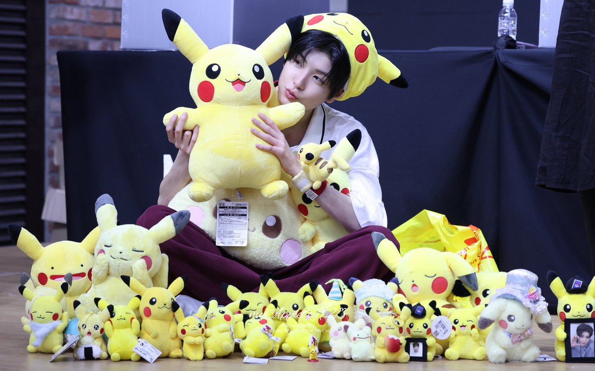 TidysTomoya's tweet photo. BAGI ABANGNYA PIKACHU @ArrestHaruki https://t.co/FrhPIzejMx