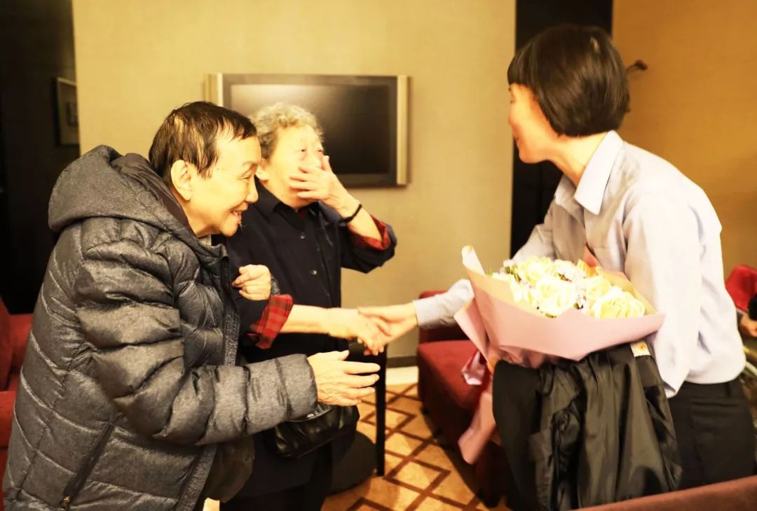 ohanawaka1zoku's tweet photo. 「今日はちょっと懐かしい記事を読んで、昔の友人との思い出が溢れてきた。昔のやり取り、全部宝物だな。」， https://t.co/fAKAoXJM6R