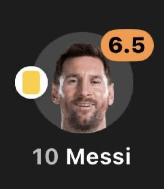 Mideola_Xx's tweet photo. “Messi aged better than Ronaldo” 🤡

This is 41-year-old Cristiano Ronaldo and 39-year-old Lionel Messi, btw. https://t.co/keNW8ubMtP