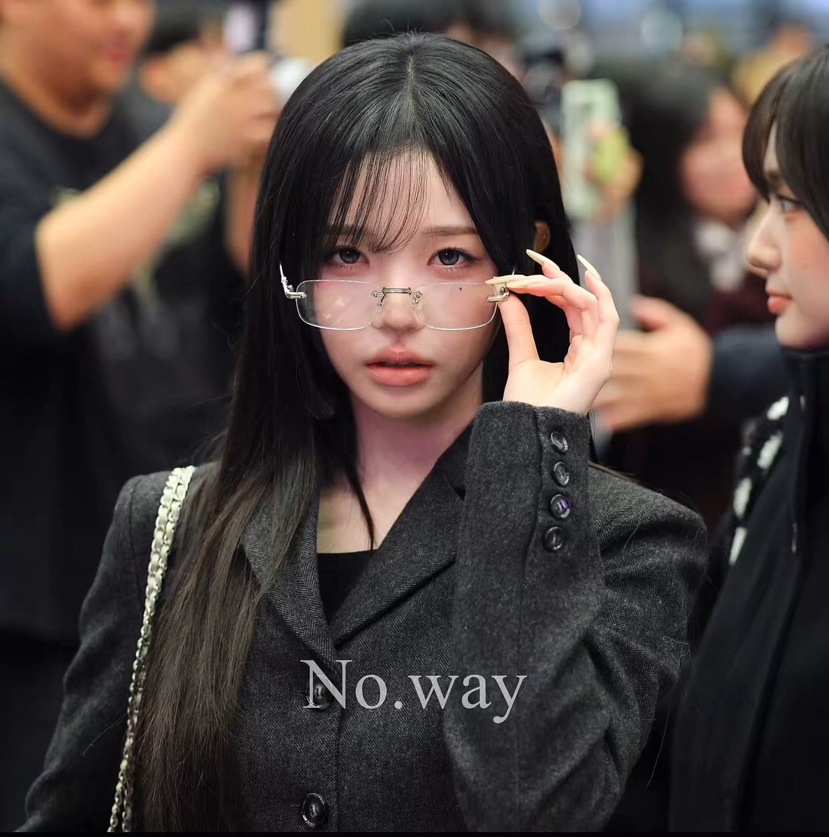 acechaewoni's tweet photo. 261029 GMP 출국 to Tokyo, Japan

닿멘이어라~

#tripleS #트리플에스 #トリプルエス #김채원 #ChaeWon #채원 #チェウォン https://t.co/qTn8ikWecG