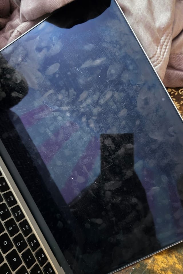 adityadotdev's tweet photo. "Touch to the mac" https://t.co/TFjb0yzsXJ