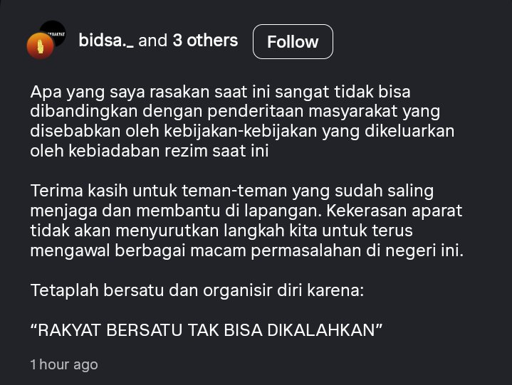 satirnesia's tweet photo. abid, salah satu massa aksi yang mendapat tindakan represif dari aparat kemarin. 

dia menjelaskan bahwa dia ditarik ke barisan polisi, lalu langsung digebukin, diinjak-injak, dijambak, dipukul, dan ditendang hingga seluruh tubuhnya. 

abid berhasil lepas, lalu dibawa ke ambulans, berkat bantuan kawan-kawan di sana. 

meskipun banyak yang ditangkap atau mengalami tindakan represif dari aparat saat aksi kemarin... abid berpesan, jangan sampai isu di dalam tuntutan yang dibawa itu terdegradasi atau terlupakan akibat kelakuan aparat yang represif. 

speed recovery, abid! #IndonesiaSadar
