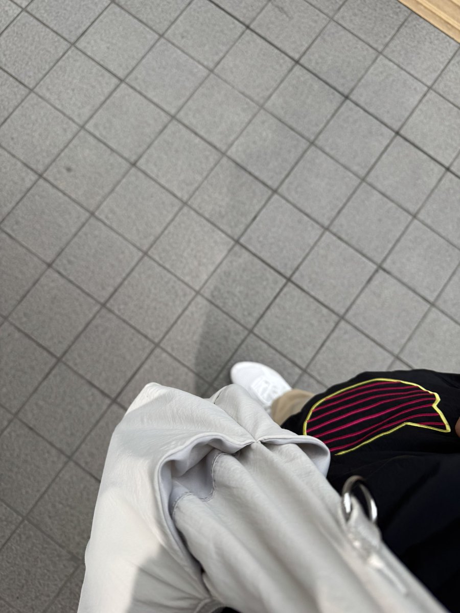 melon3535's tweet photo. @3VElazJe42YXokm こんな格好してます
向かいますね https://t.co/Wk1pwRL7BJ