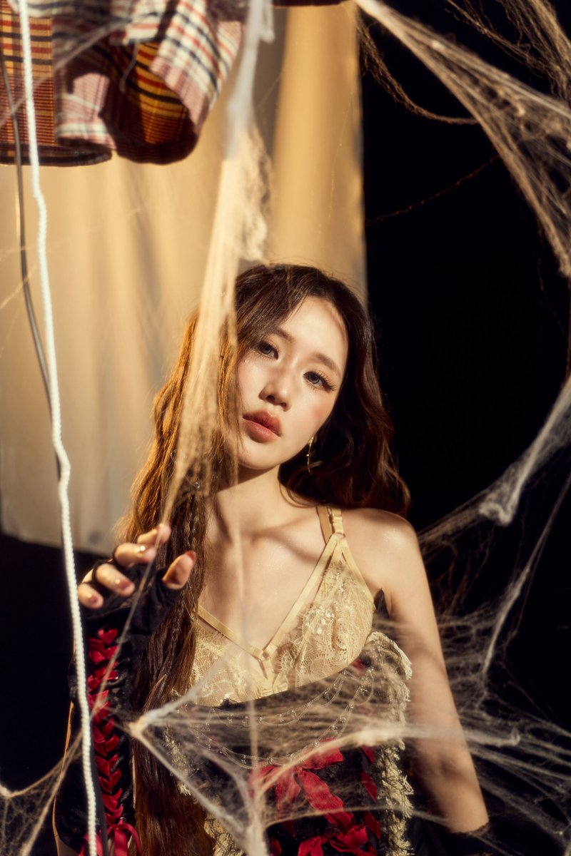 mcinemusic's tweet photo. “JANEYEH” คัมแบ็กส่ง “Apple Candy” เพลงป๊อปสุดแซ่บ!! เปิดโหมดเสิร์ฟเสน่ห์สาวมั่นชวนขยี้ใจ https://t.co/SLRwRBtIVe 
#AppleCandy_MV
#เจนเย่ https://t.co/KpFOopk2SD