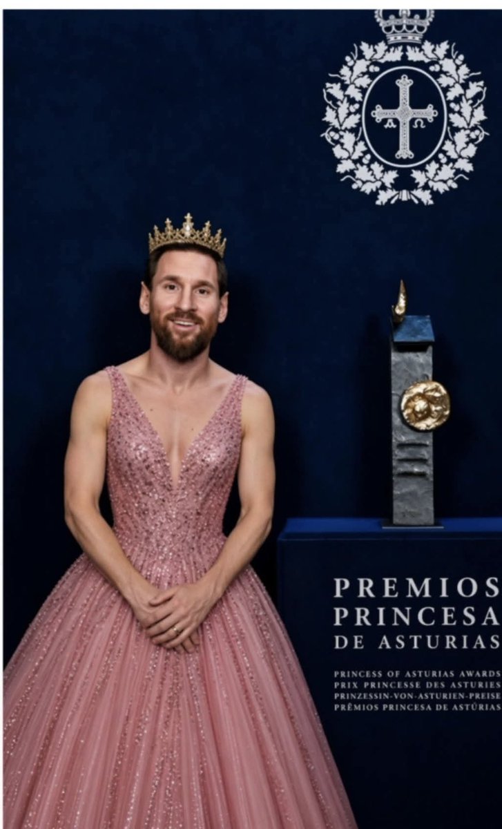 Sirvicksworld01's tweet photo. BOAT award.                 Princess award. https://t.co/rk9fPg2F9K