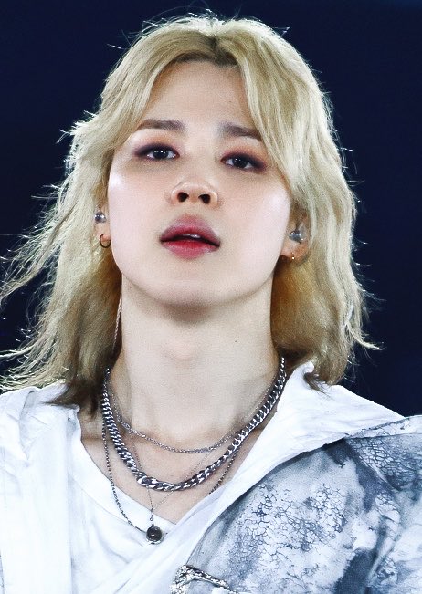 pjmmuse_'s tweet photo. how can a man have lips that look like they were painted on by the most talented artist alive? https://t.co/iBmP1ni0Io