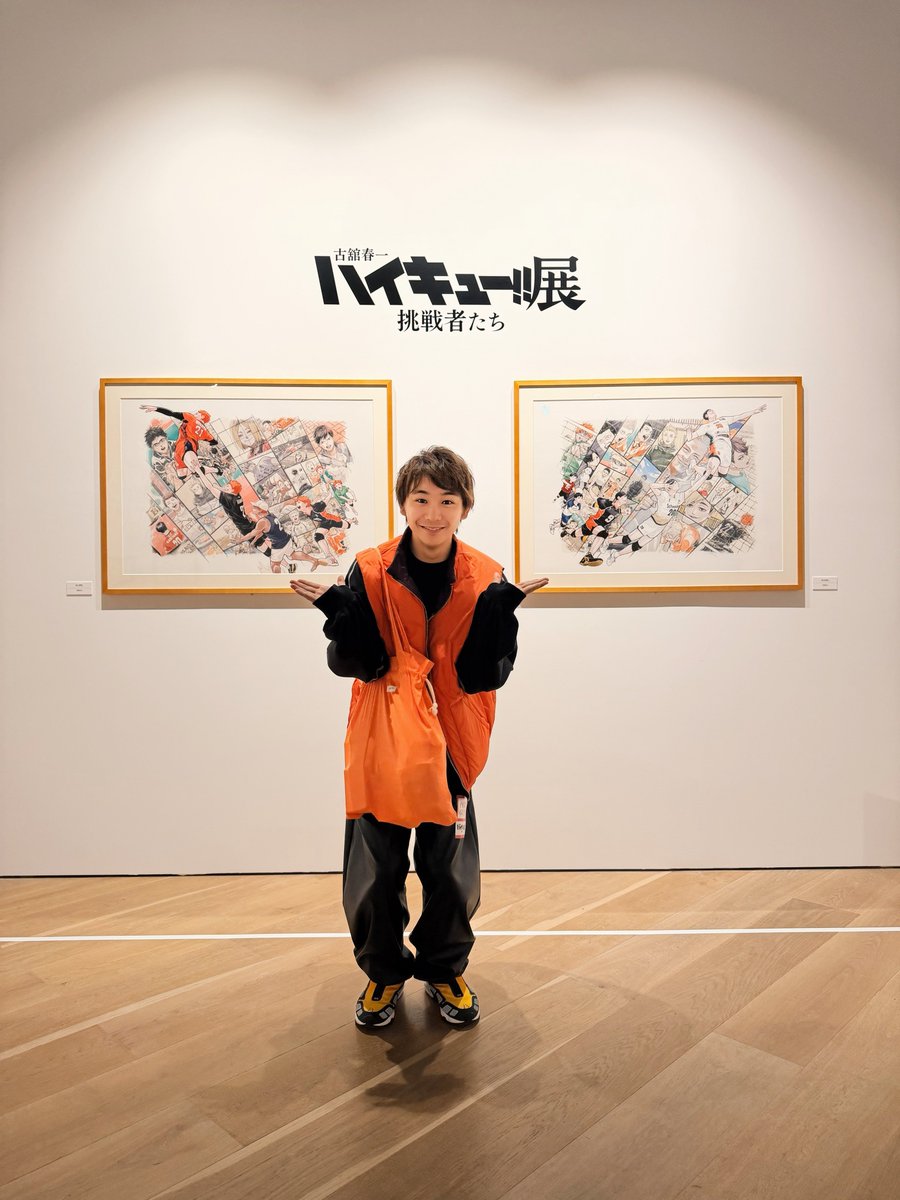 suga_kenta1019's tweet photo. 『古舘春一 ハイキュー!! 展 "挑戦者たち"』の内覧会にお邪魔してきましたっ！！！
いや、これほんと何時間でも居れる。
大好きに溢れた空間。堪能させて頂きました。描き下ろしの数々もヤバかったです。
いちいち声漏れました😭
早く誰かと語り合いたいっ！！！！！
劇団ハイキュー‼︎のCMも流して頂いてます！ハイキュー‼︎展で観れると何倍にも嬉しい😭
#ハイキュー
#ハイキュー展
#劇キュー