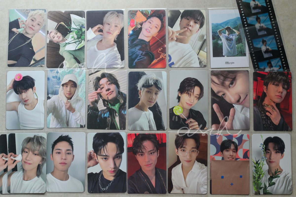seungcherryhq's tweet photo. this is my personal collection so condi is very good, any flaws will be disclosed and given for free

includes:
• reg album
• carver
• pobs (various)
• caratzone
• wev ver
• lim pcs
• nana tour
• in the soop
• trading cards (free)
• misc (flash price, dicon, etc)

(2/3) https://t.co/GkqbNdMs7T