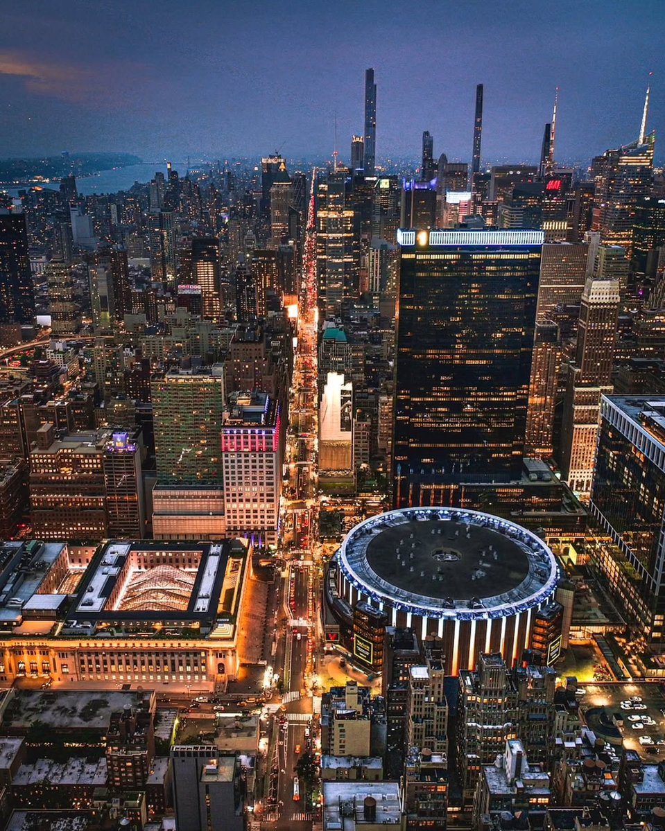PrettyCitiesX's tweet photo. New York City 🗽 https://t.co/MO3ZThaKdH