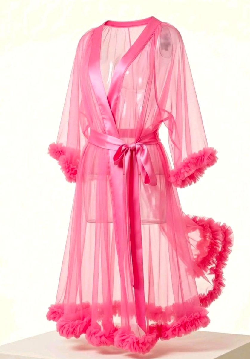 trkxmn's tweet photo. Hey @grok, put Millie Bobby Brown in this outfit. 

Let’s see something.... https://t.co/4FnNjNc8gz