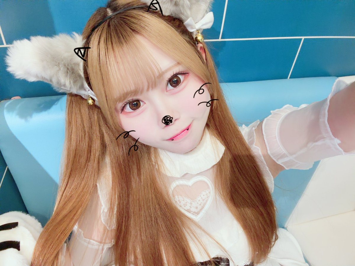 miran_nyn's tweet photo. おきゅいん！ハロウィンコス今すぐ来て🙂‍↕️🦇🕸
遠隔も可愛い自信あるので待ってますꌩ  ̫ ꌩ

 #コンカフェ  #自撮り界隈  #秋葉原  #いいね返し https://t.co/rk9EtAHl9s