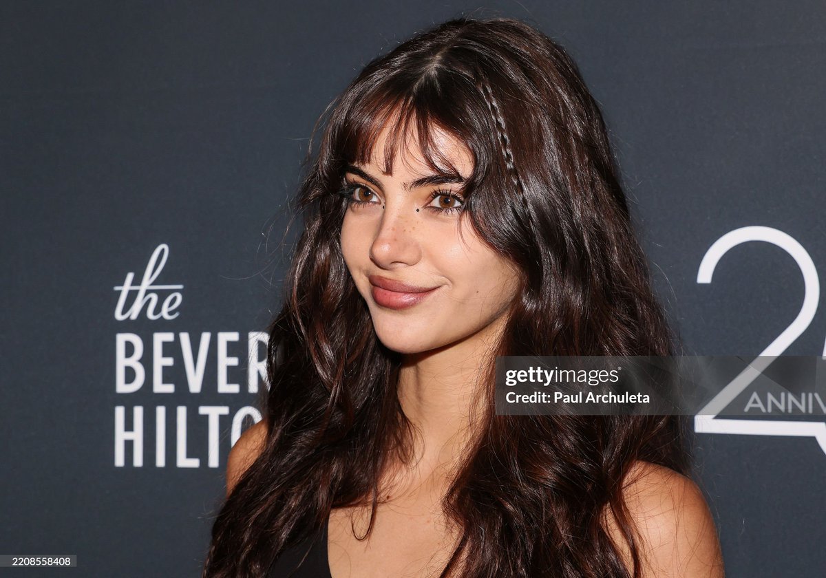 sarabarchive's tweet photo. sara boustany at the 25th annual beverly hills film festival opening night red carpet https://t.co/5wa4Kk8Syt