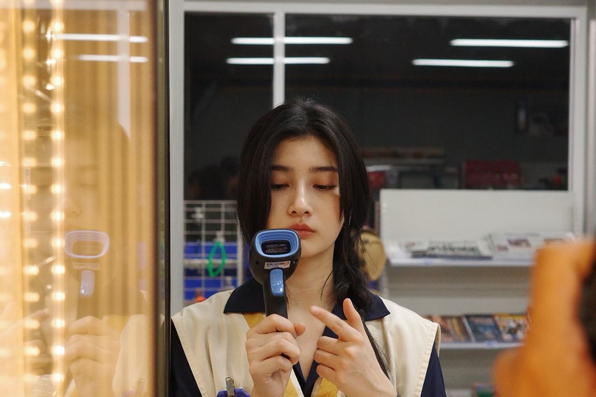 seal_hbq1's tweet photo. 😌

#TheRulesกฎหลังเที่ยงคืน
#TheRulesEP1
#mable_siriwalee https://t.co/PKMqRBGp4k